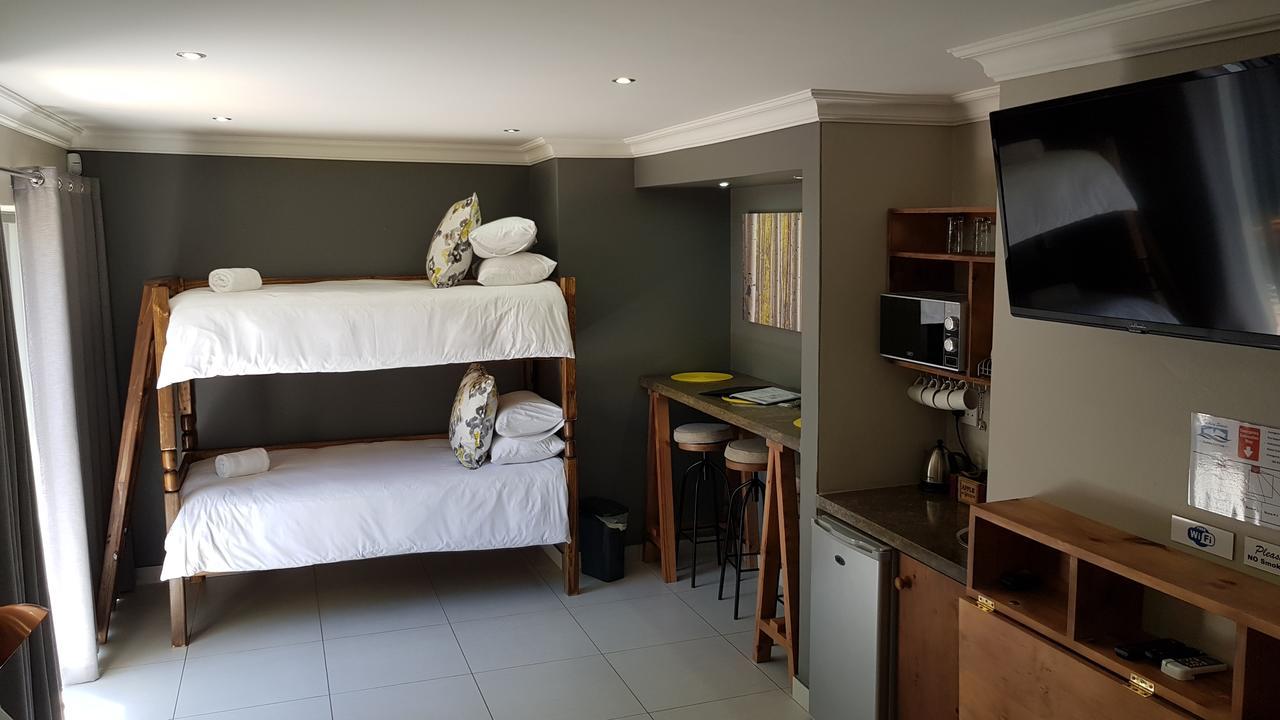 Touching Senses Garden Cottages Bloemfontein Zewnętrze zdjęcie