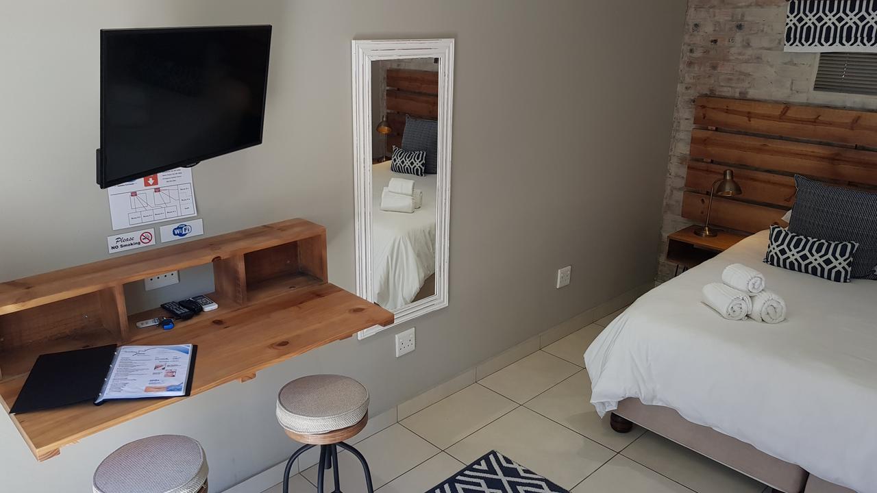 Touching Senses Garden Cottages Bloemfontein Zewnętrze zdjęcie